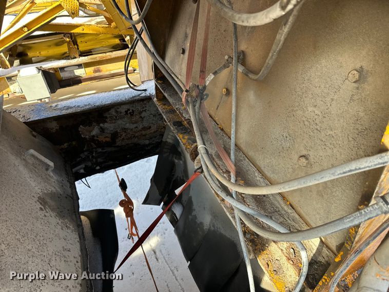 image for item DW4403 Grason KR1315D impact crusher