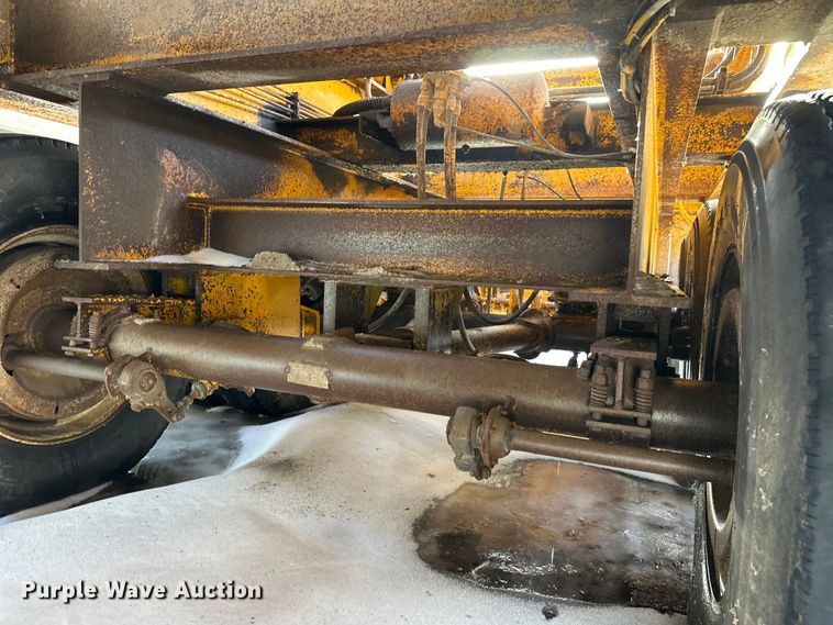 image for item DW4403 Grason KR1315D impact crusher