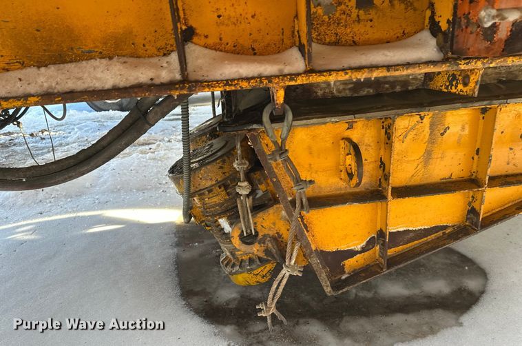 image for item DW4403 Grason KR1315D impact crusher