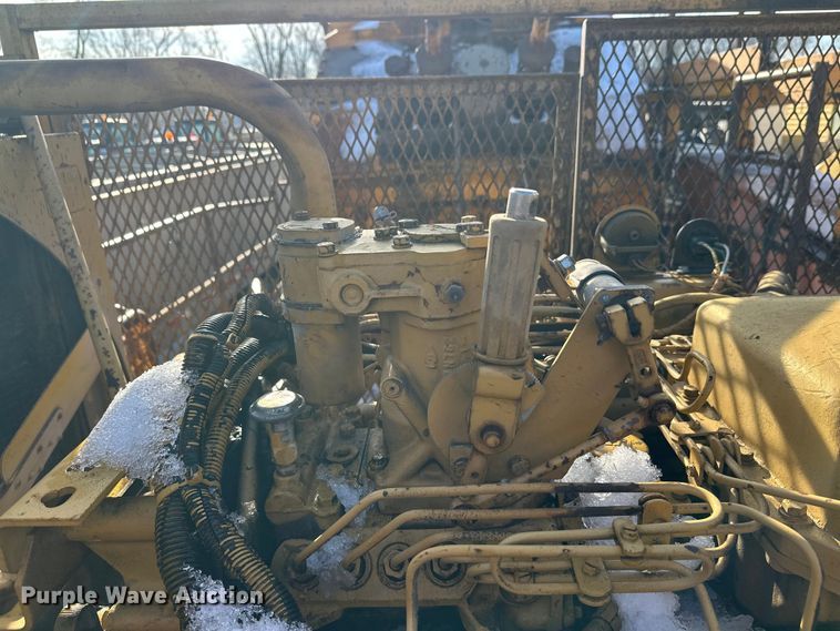 image for item DW4403 Grason KR1315D impact crusher