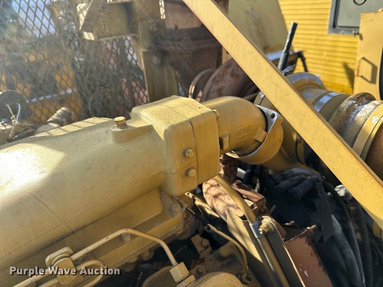 image for item DW4403 Grason KR1315D impact crusher