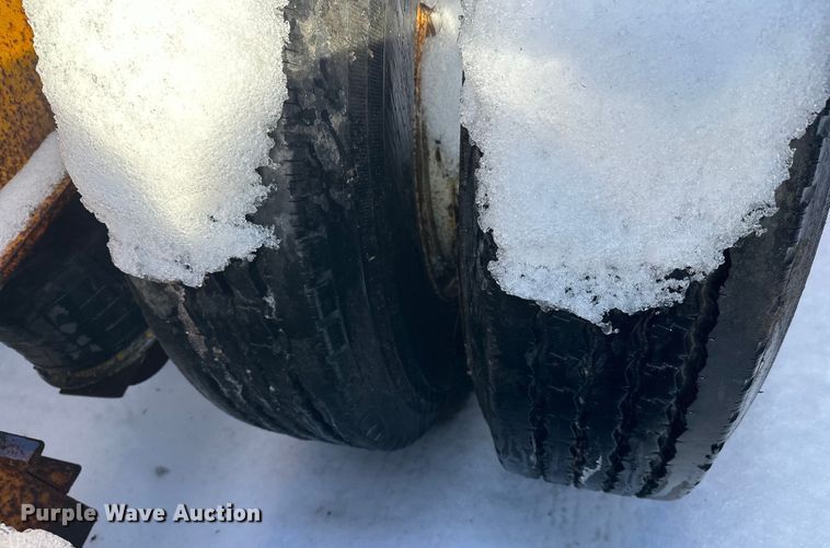 image for item DW4403 Grason KR1315D impact crusher