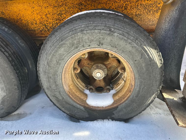 image for item DW4403 Grason KR1315D impact crusher