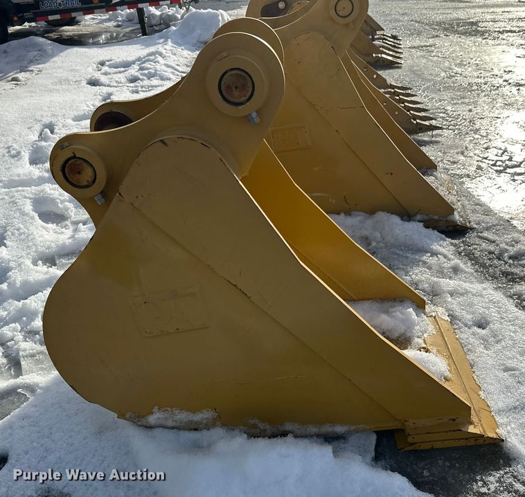 image for item DW4406 Caterpillar excavator bucket