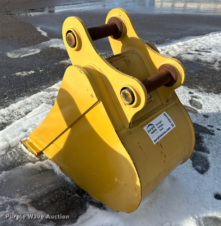 image for item DW4406 Caterpillar excavator bucket