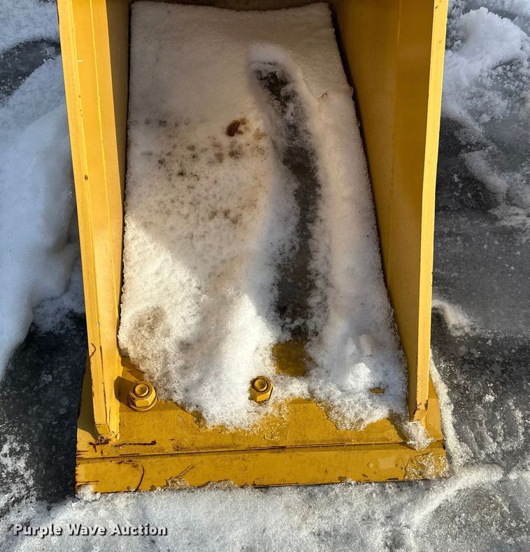 image for item DW4406 Caterpillar excavator bucket