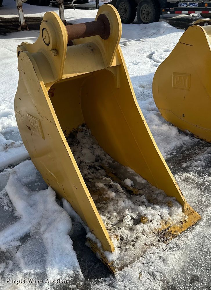 image for item DW4407 Caterpillar excavator bucket