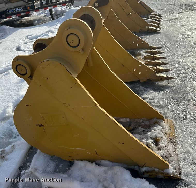 image for item DW4407 Caterpillar excavator bucket