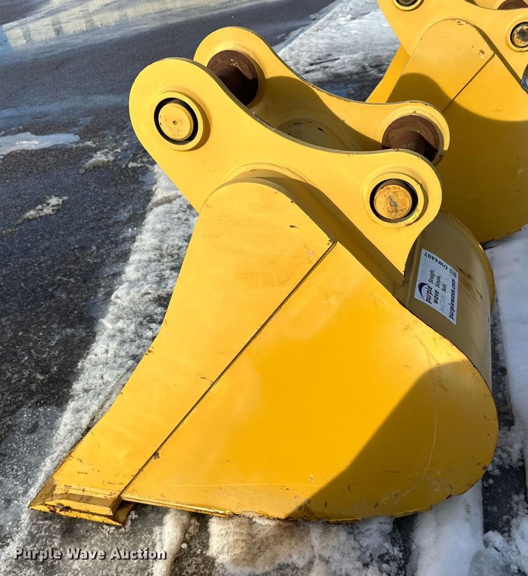 image for item DW4407 Caterpillar excavator bucket