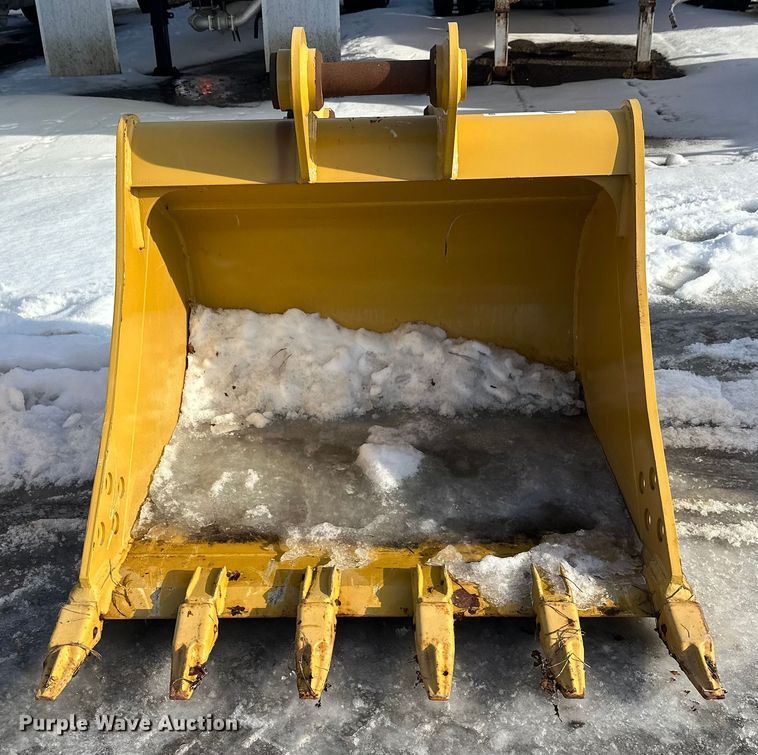 image for item DW4408 Caterpillar excavator bucket