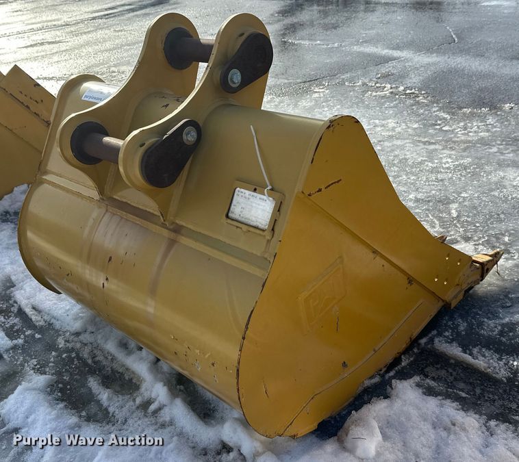 image for item DW4408 Caterpillar excavator bucket