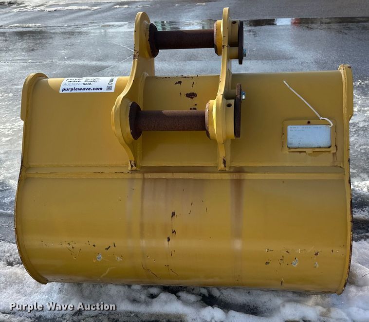 image for item DW4408 Caterpillar excavator bucket