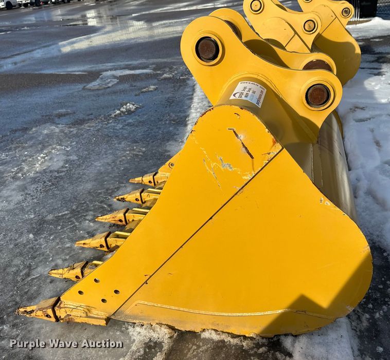 image for item DW4408 Caterpillar excavator bucket