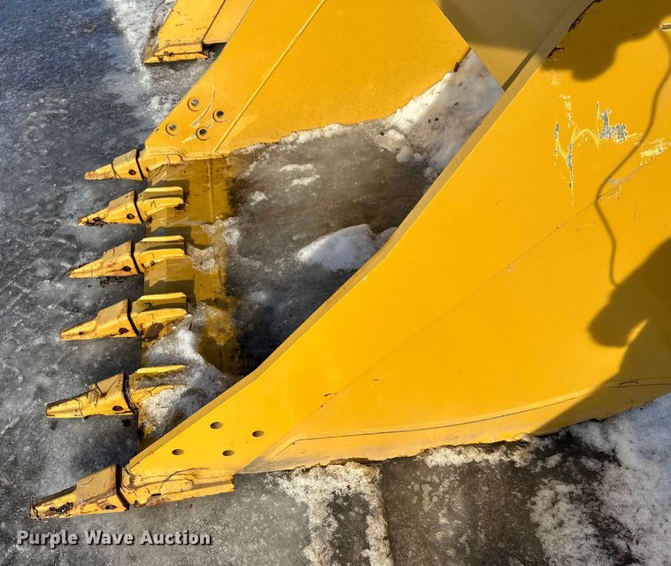 image for item DW4408 Caterpillar excavator bucket