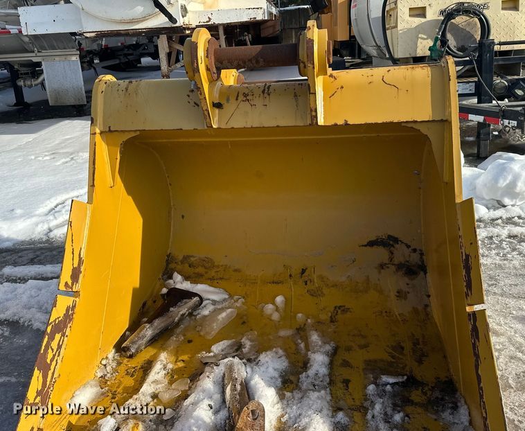 image for item DW4409 Caterpillar excavator bucket