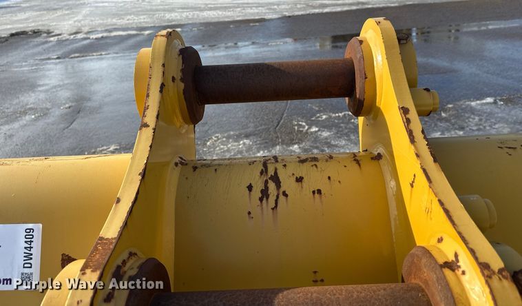 image for item DW4409 Caterpillar excavator bucket
