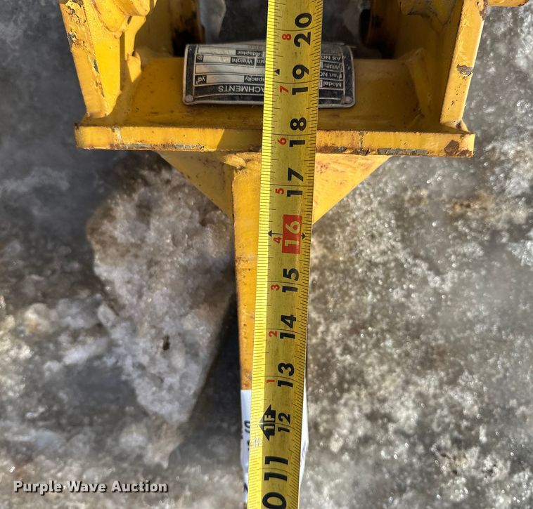 image for item DW4410 Caterpillar 302 excavator ripper tooth