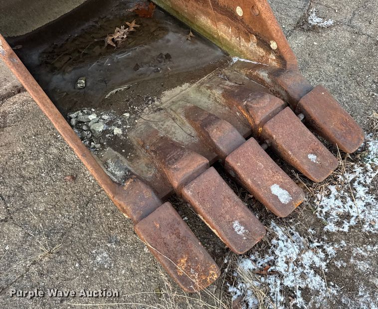 image for item DW6744 Badger Attachments JD330 excavator bucket