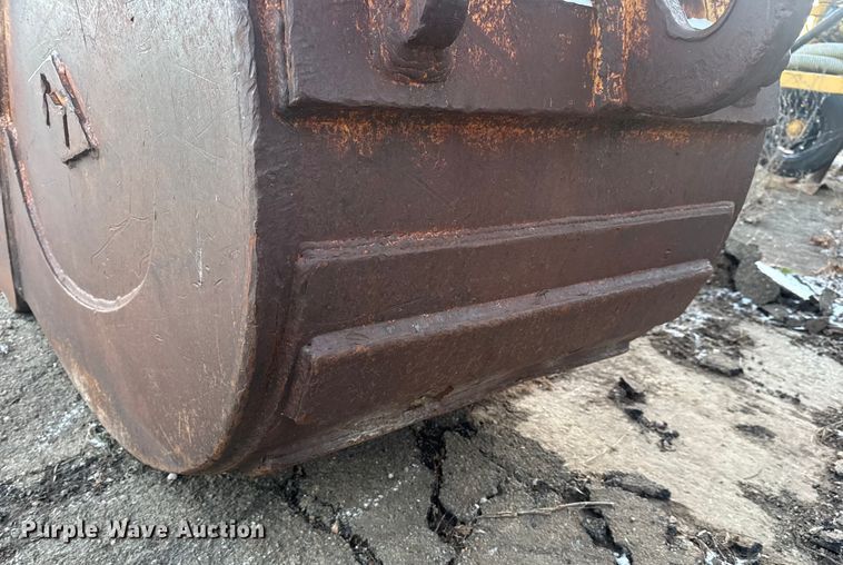 image for item DW6744 Badger Attachments JD330 excavator bucket