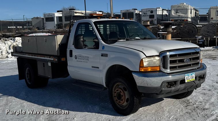 image for item EA2197 2001 Ford F550 Super Duty flatbed truck