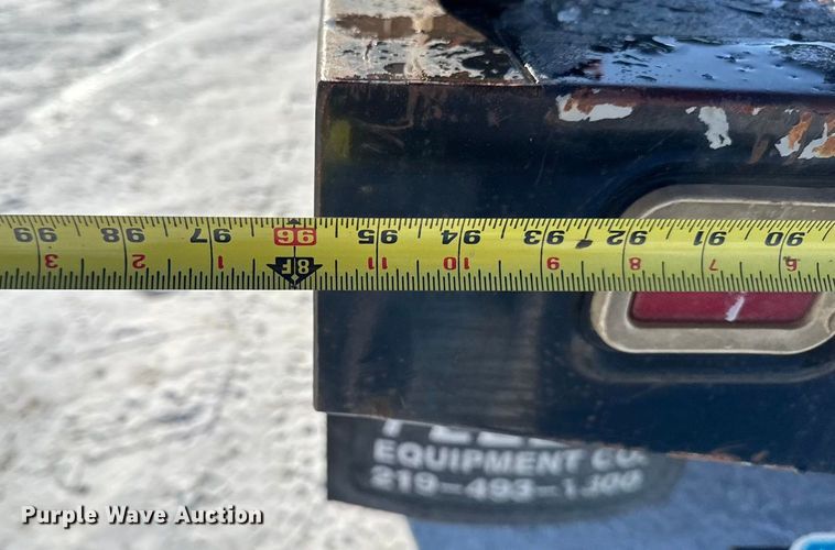 image for item EA2197 2001 Ford F550 Super Duty flatbed truck