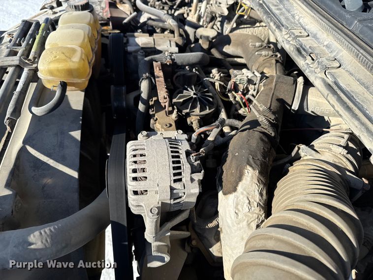 image for item EA2197 2001 Ford F550 Super Duty flatbed truck