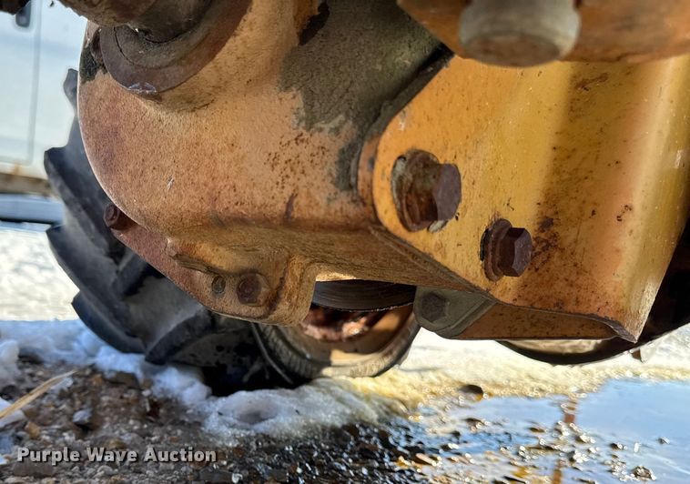 image for item EA2199 1993 Case Maxi Sneaker Series C vibratory cable plow