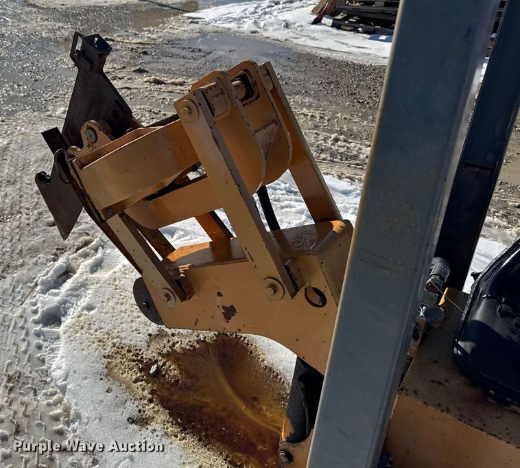 image for item EA2199 1993 Case Maxi Sneaker Series C vibratory cable plow