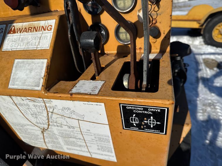 image for item EA2199 1993 Case Maxi Sneaker Series C vibratory cable plow