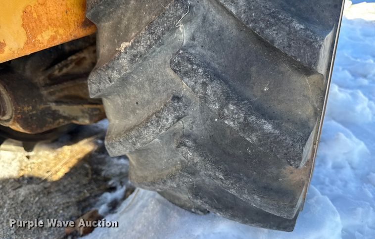 image for item EA2199 1993 Case Maxi Sneaker Series C vibratory cable plow