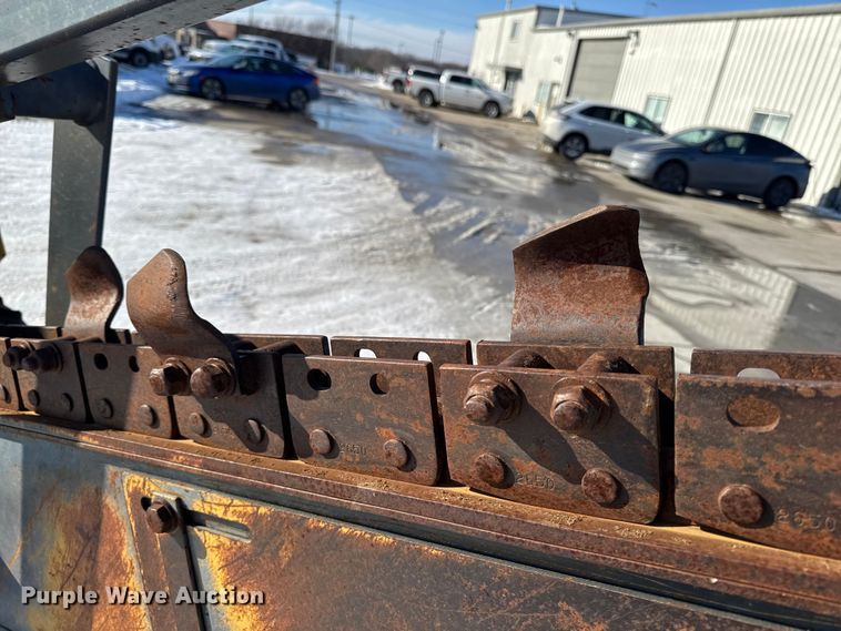 image for item EA2200 1998 Case 460 trencher