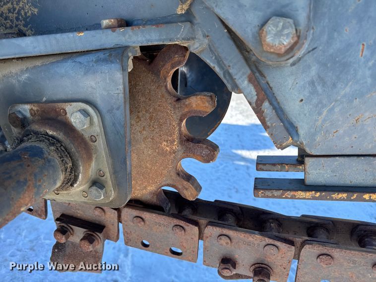 image for item EA2200 1998 Case 460 trencher