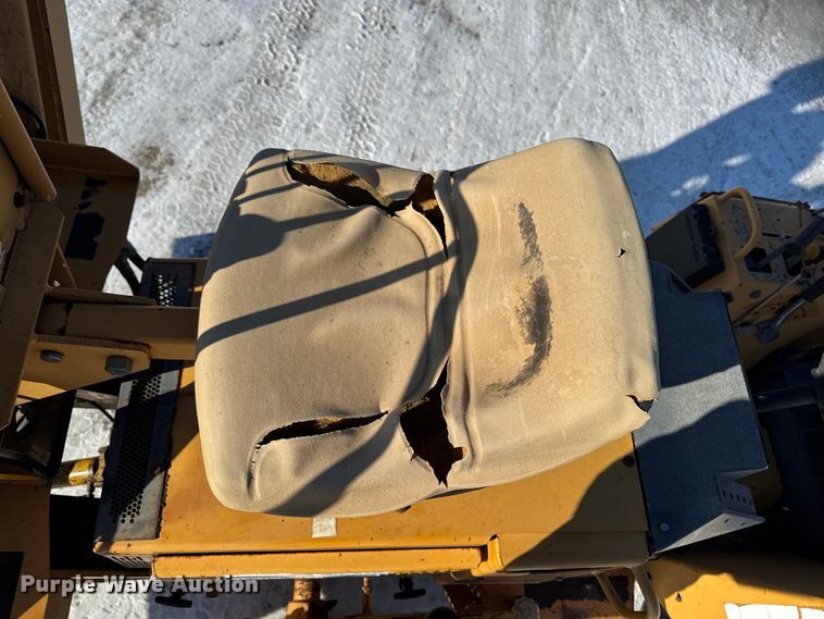 image for item EA2200 1998 Case 460 trencher