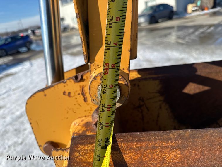 image for item EA2200 1998 Case 460 trencher