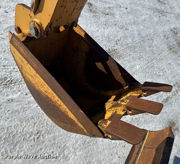 image for item EA2200 1998 Case 460 trencher