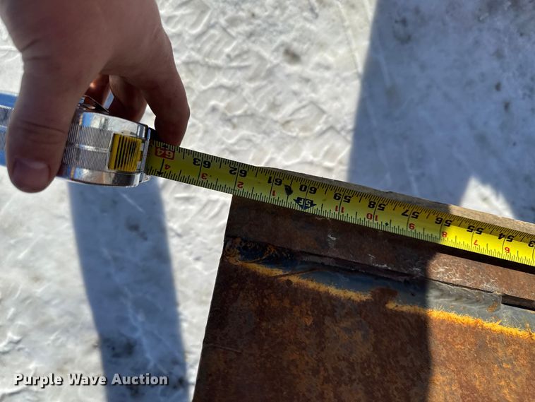 image for item EA2200 1998 Case 460 trencher