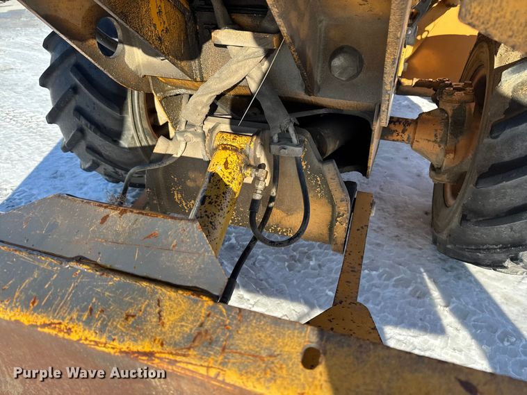 image for item EA2200 1998 Case 460 trencher