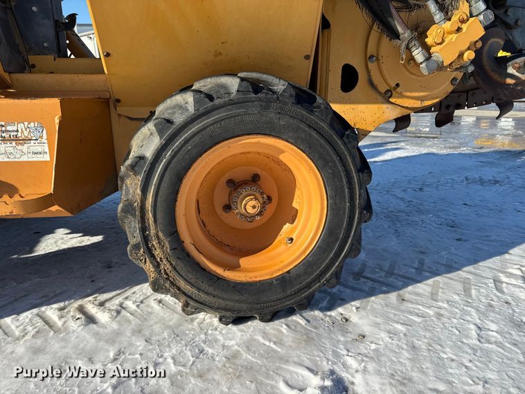 image for item EA2200 1998 Case 460 trencher