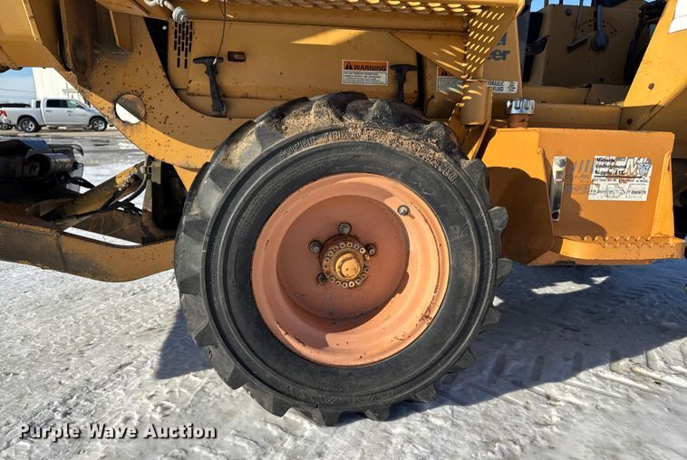 image for item EA2200 1998 Case 460 trencher