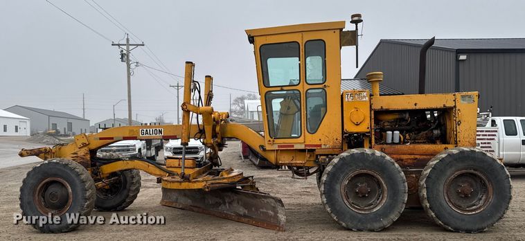 image for item EA2228 Gallion T500A motor grader