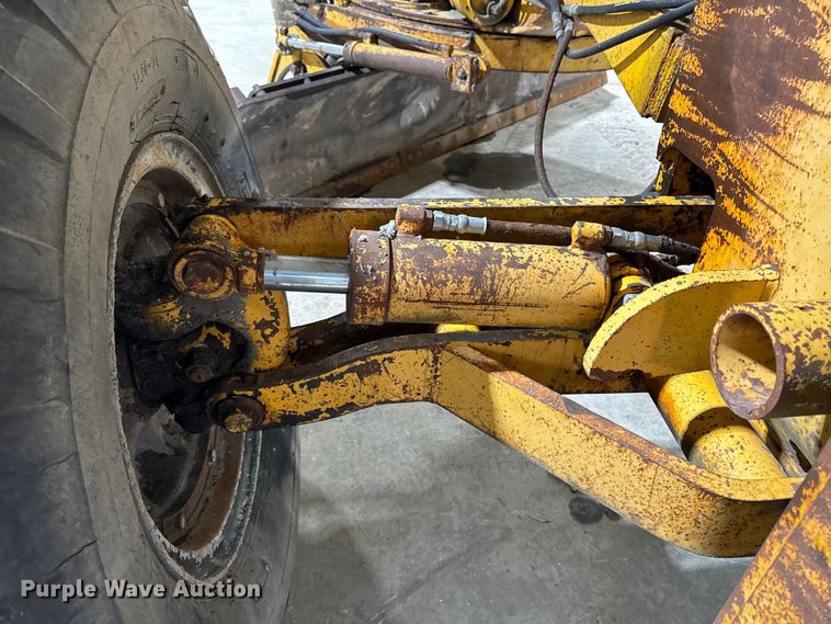 image for item EA2228 Gallion T500A motor grader