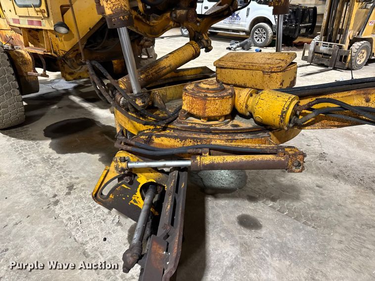 image for item EA2228 Gallion T500A motor grader