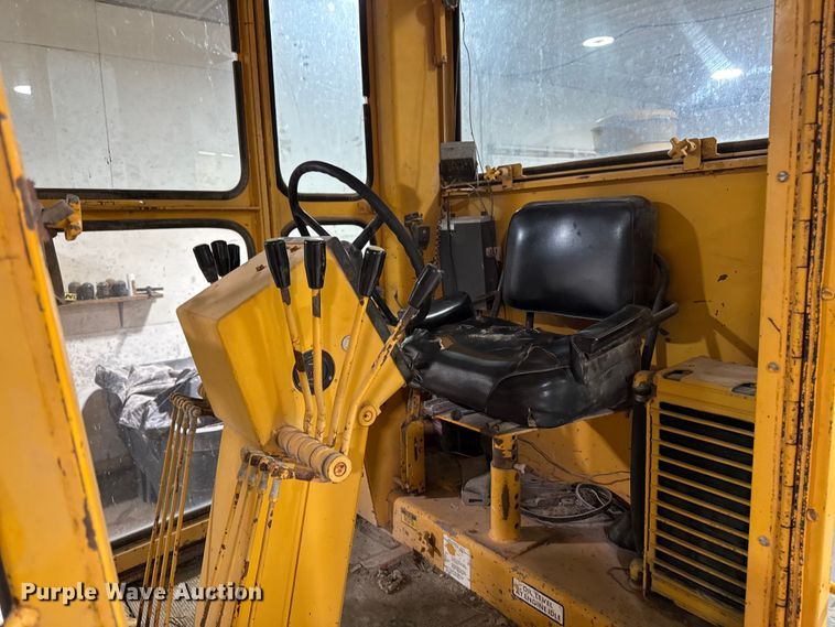 image for item EA2228 Gallion T500A motor grader