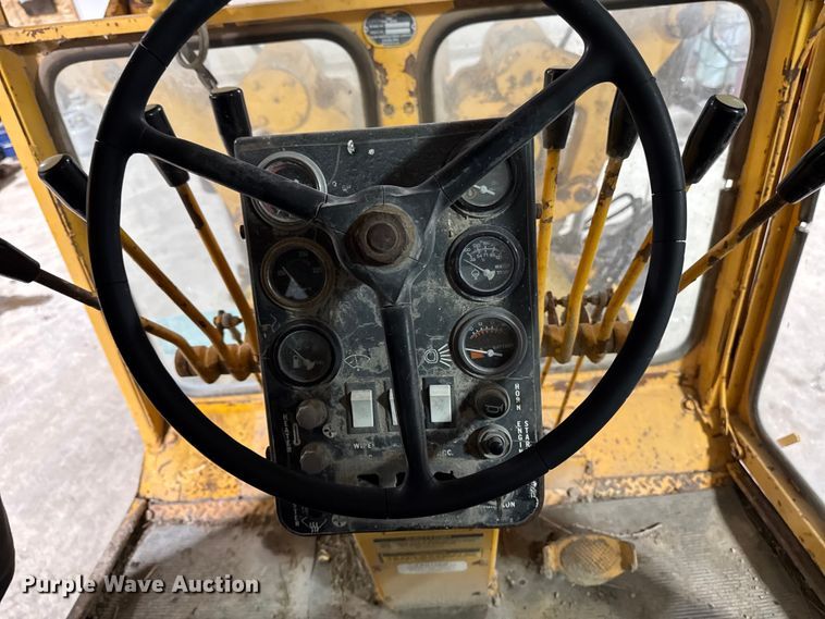 image for item EA2228 Gallion T500A motor grader