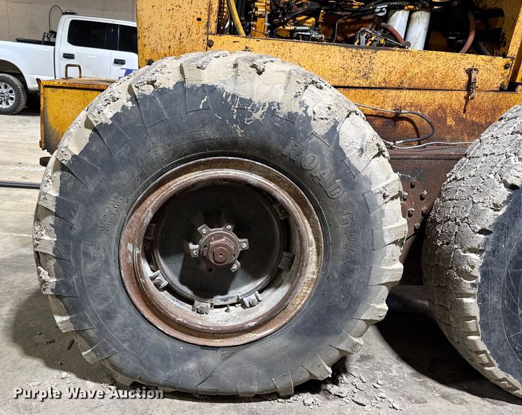 image for item EA2228 Gallion T500A motor grader