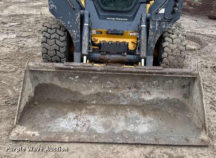 image for item EA2229 2016 John Deere 330G skid steer loader