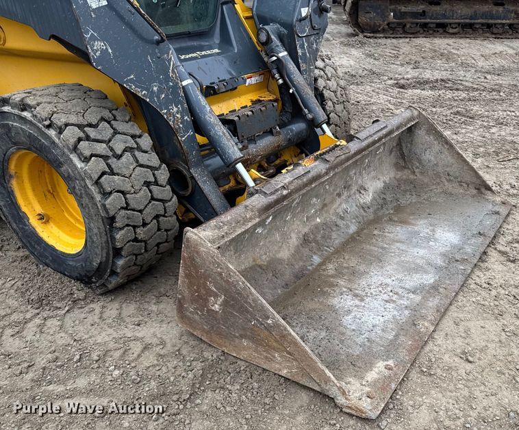 image for item EA2229 2016 John Deere 330G skid steer loader