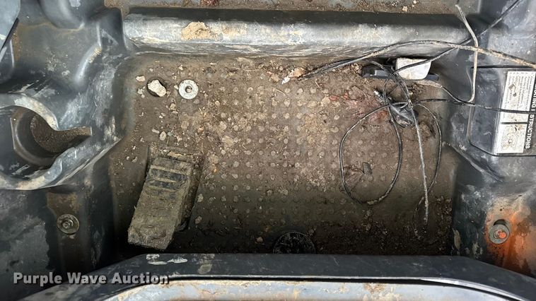 image for item EA2229 2016 John Deere 330G skid steer loader