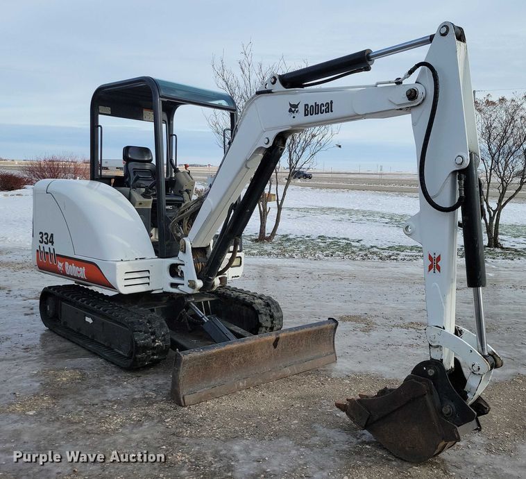 image for item EA2785 2001 Bobcat 334 mini excavator