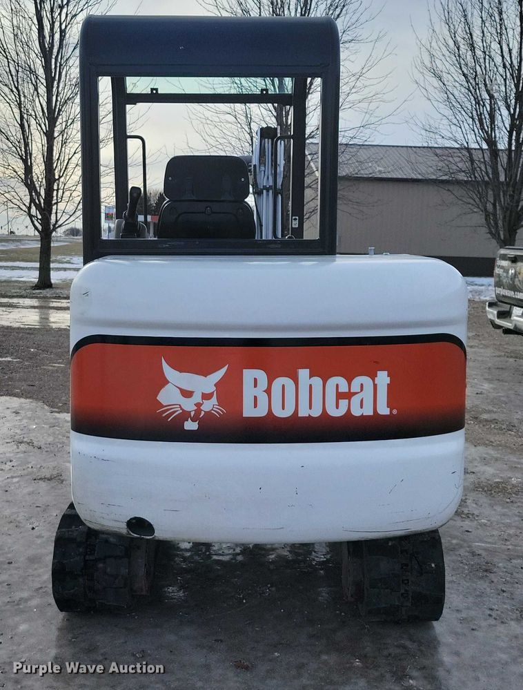 image for item EA2785 2001 Bobcat 334 mini excavator